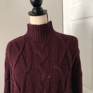 EXPRESS Women Relaxed Fit Wine Knit Cable Sweater | XS
